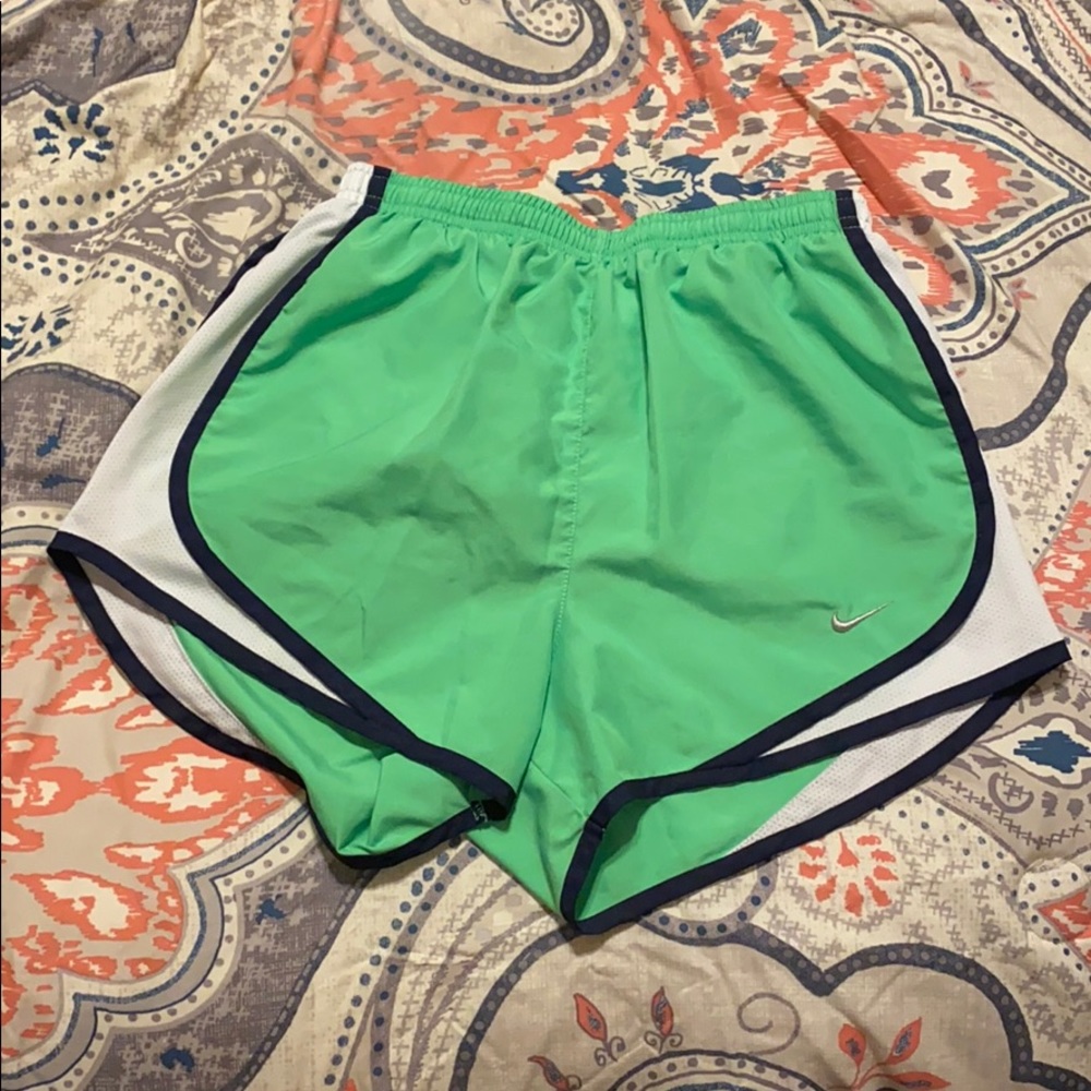 Women’s Nike running shorts XS